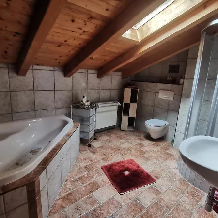 Schlosserhof Apartamento *