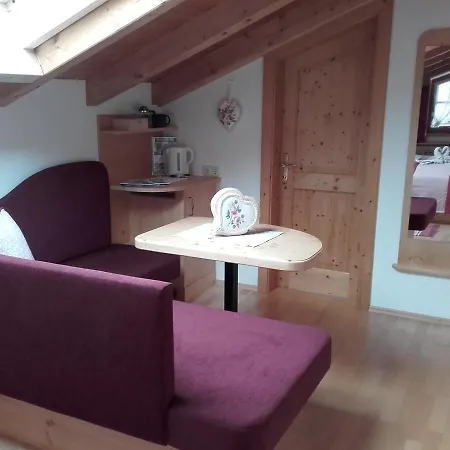 Schlosserhof Apartment *