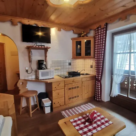 Schlosserhof Апартаменты