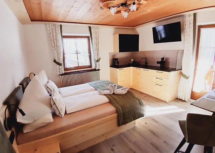 Schlosserhof Apartmán *